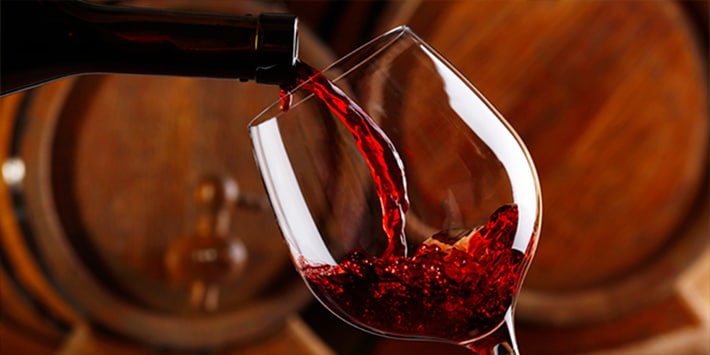 Taça de vinho em uma vinícola